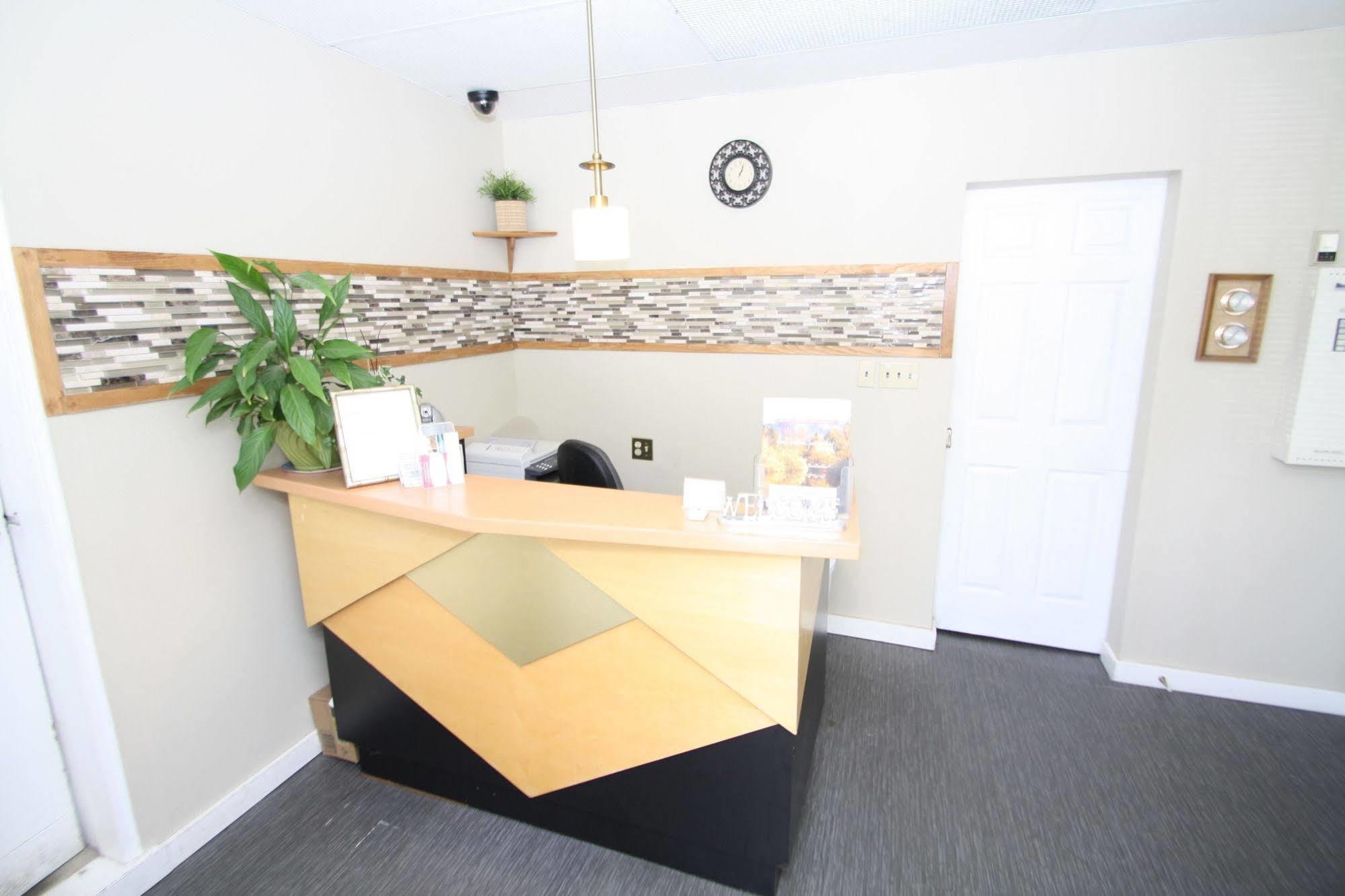 Harrison Spa Motel Harrison Hot Springs Ngoại thất bức ảnh
