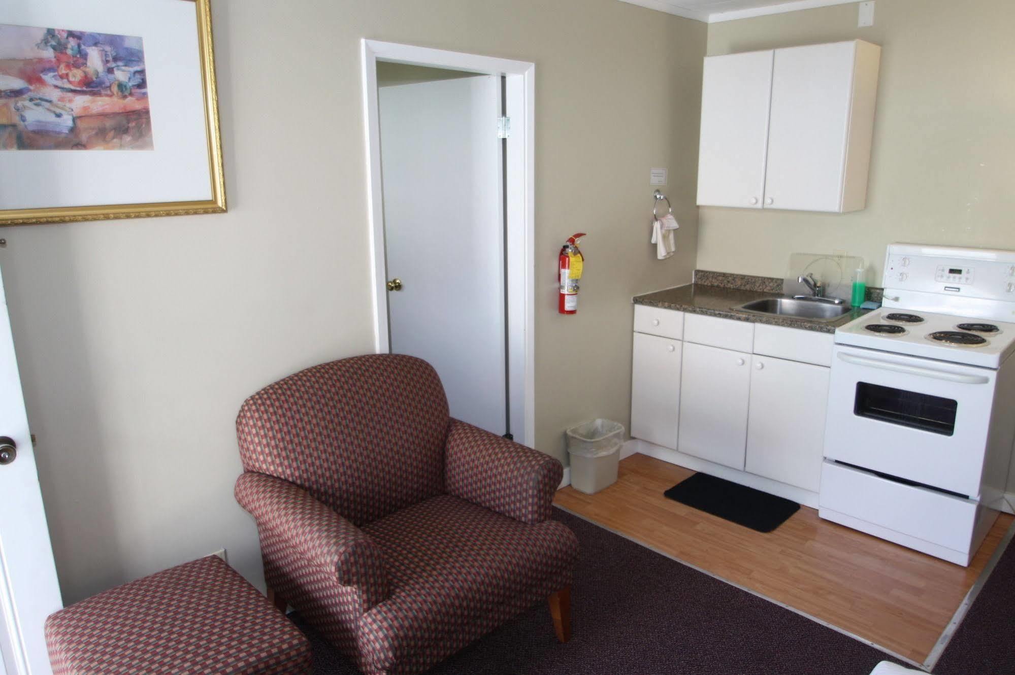 Harrison Spa Motel Harrison Hot Springs Ngoại thất bức ảnh