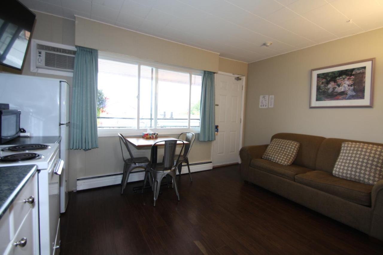 Harrison Spa Motel Harrison Hot Springs Ngoại thất bức ảnh